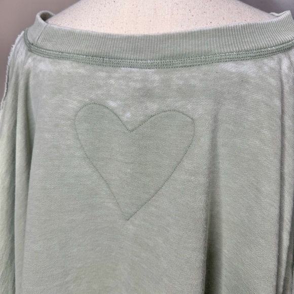 Free People Daisy Sweatshirt Washed Army Green Small S Oversized Heart OB1899422 - Picture 4 of 12